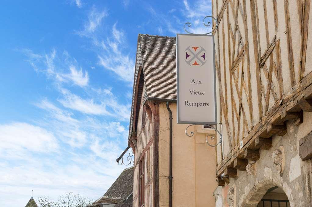 Ogaux Vieux Remparts Provins Exterior foto